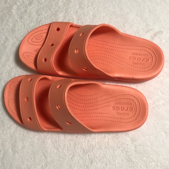 Unisex crocs